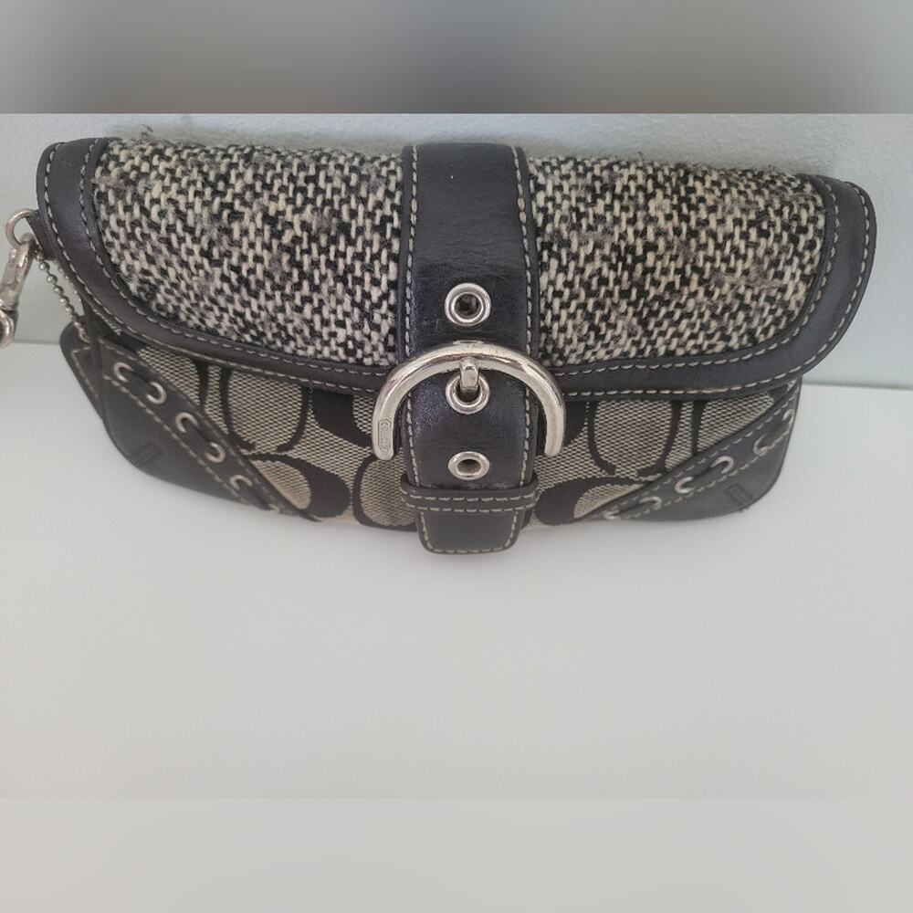 COACH Vintage Rare Soho Tweed Flap Wristlet Gossip Girl Academia Preppy FLAW